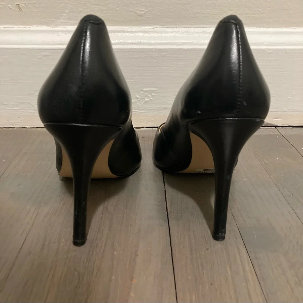 Saks Fifth Avenue Cathy Black Leather Pumps - 9M - Picture 3 of 5
